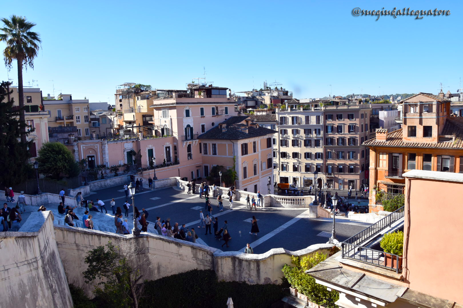 Piazza di Spagna e la sua famosa scalinata, Roma