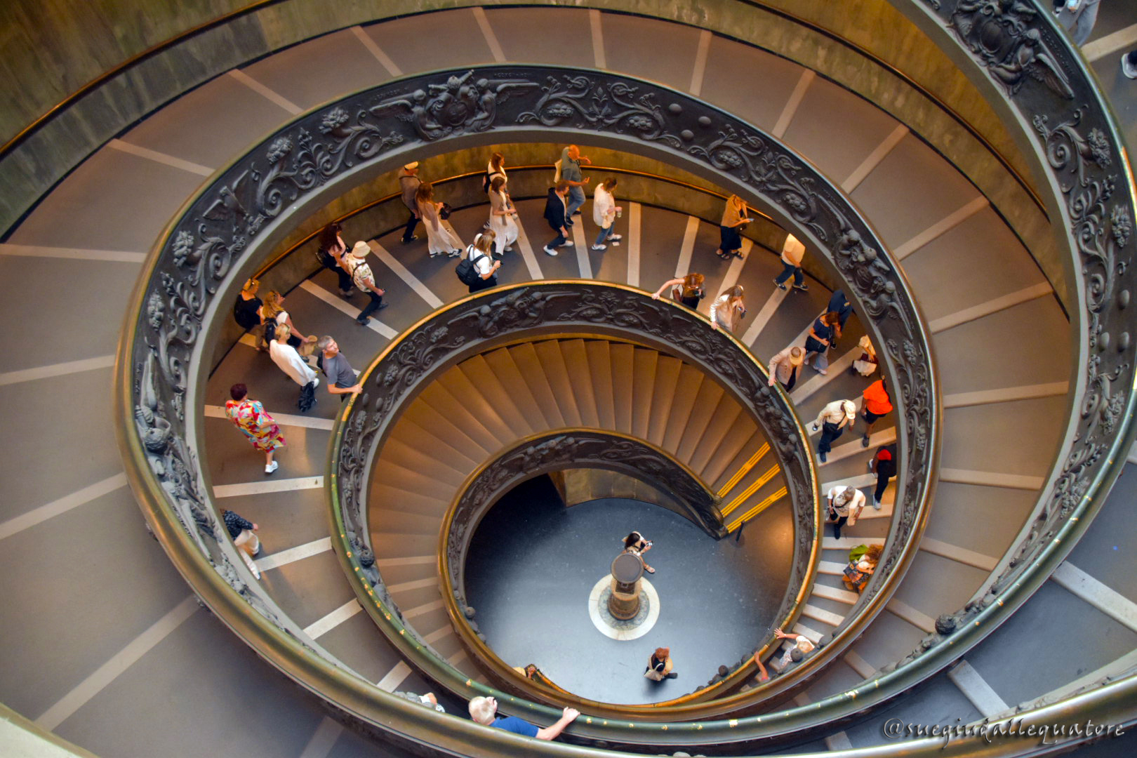 L'iconica scala a chiocciola dei Musei Vaticani, Vaticano, Roma